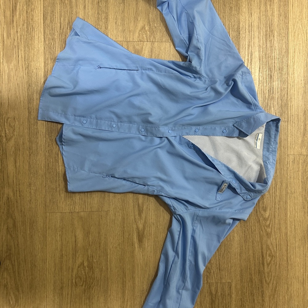 Columbia blue sun shirt